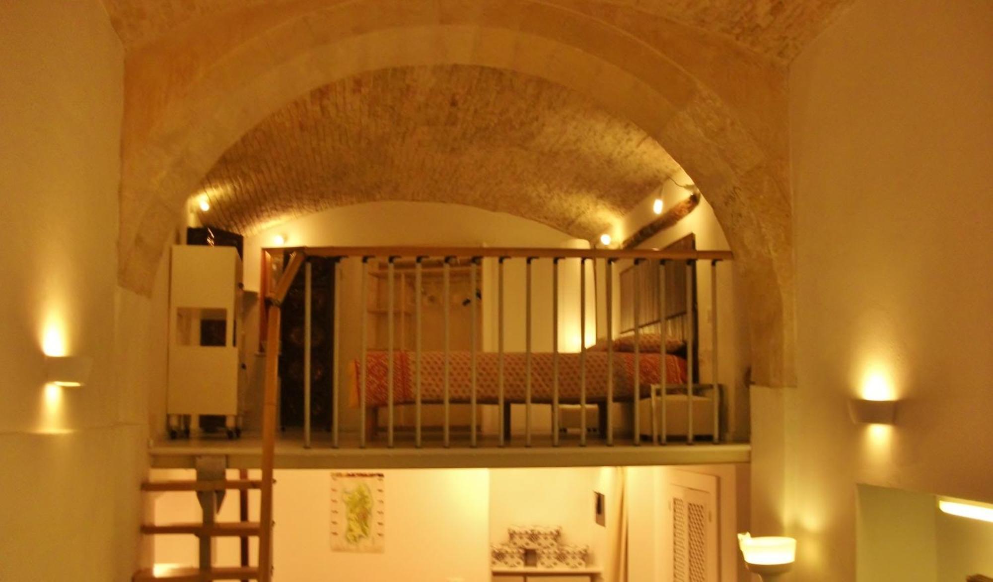 Residenze Palazzo Pes Daire Cagliari Oda fotoğraf